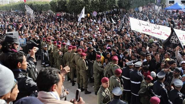 デモは、チュニジアで始まった