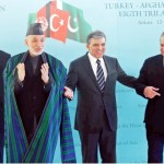 トルコ大統領アブドラギュルは、トルコの首相と一緒にアフガニスタンのカルザイ大統領、パキスタンのシャリフ首相は、また、提供されています