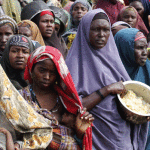 東アフリカの国のイスラム教徒の虐殺は、干ばつを引き起こしている