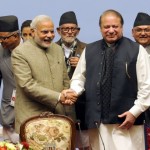 儀式の世界を行いながら、SAARC首脳会議の閉会セッションでは、首相ナワズ·シャリフとインド首相モディは、互いに握手をした