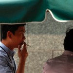 中国では公共の場、オフィスや公共交通機関での喫煙を禁止する
