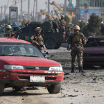 カブールの自爆攻撃の英国大使館は車に5を殺す