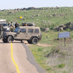 厳戒態勢上のレバノン国境にイスラエル軍
