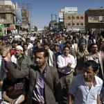 反政府勢力はイエメンの努力に対して大声で抗議しているの電力を押収