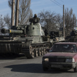 ウクライナ軍は東部戦線から重火器を削除することを拒否