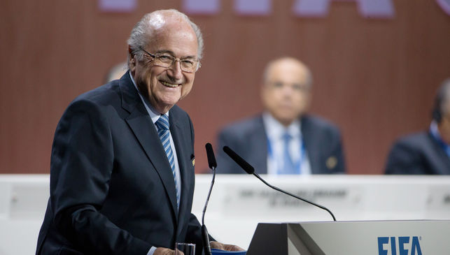 FIFA会長ゼップ·ブラッターは5期連続時間のために選出されました