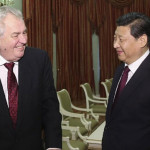 中国の社長習近平とチェコ共和国ミロシュ・ゼマンの社長