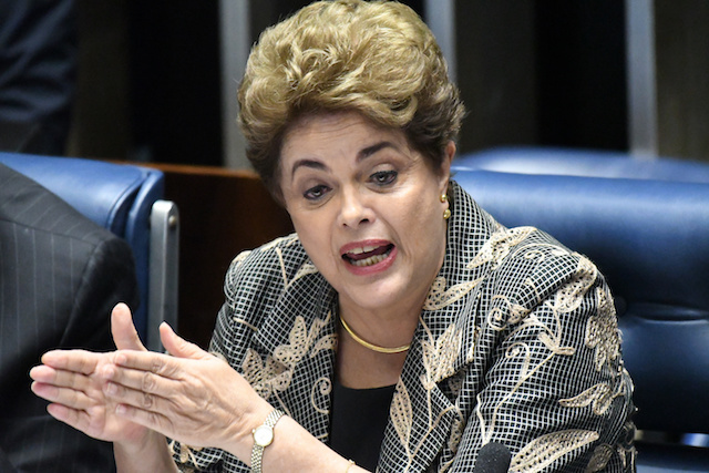 ブラジル大統領ジルマ・ルセフの一時停止