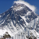 世界最高峰のエベレスト