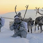 ロシアは北極で軍事訓練と運動を増やしている