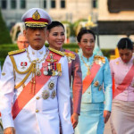 タイの王は6人の宮殿の役人を解雇した