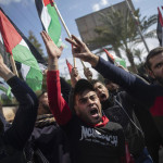 何千人ものパレスチナ人が、占領されたガザでの米イスラエル和平計画を拒否
