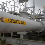 日本の原油価格は30％下落