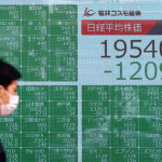 東京の日経平均株価指数は火曜日に0.88％下落して16, 163.36ポイントとなった。